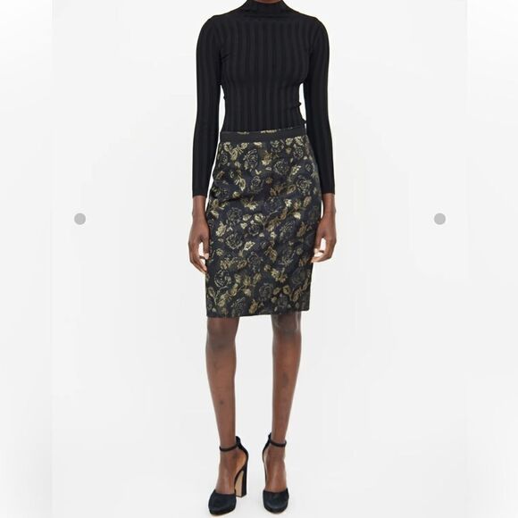 Dolce & Gabbana Dresses & Skirts - Dolce & Gabbana Gold and Black Printed Pencil Skirt